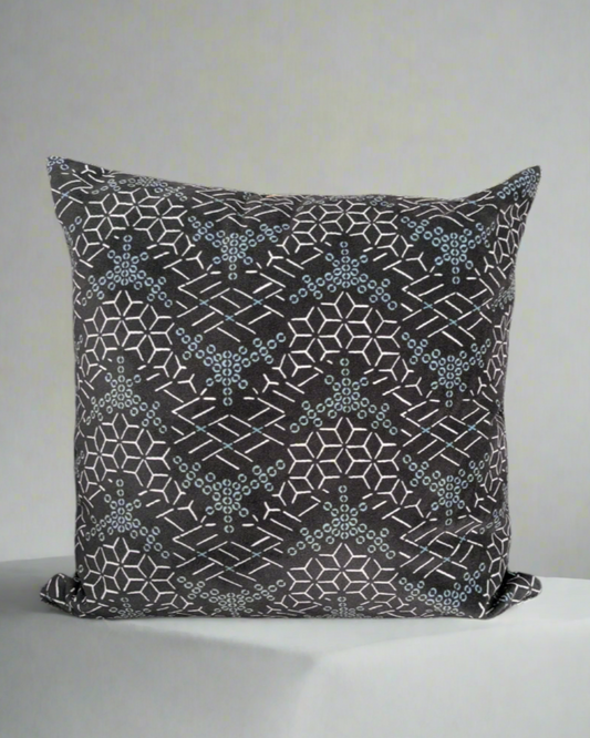Zig Zag クッション - 2色